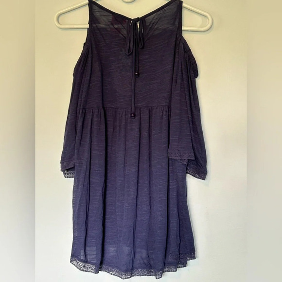 NWT v Cristina cold shoulder floral navy top sz M boho - Picture 3 of 3